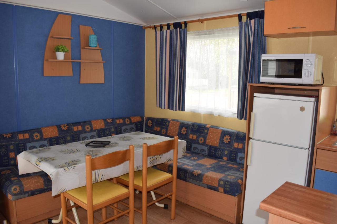 Camping Du Creulet Crouay ภายนอก รูปภาพ